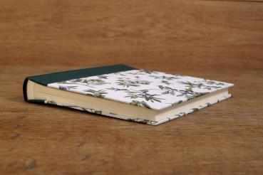 Fine photo album with high-quality cream-colored photo cardboard